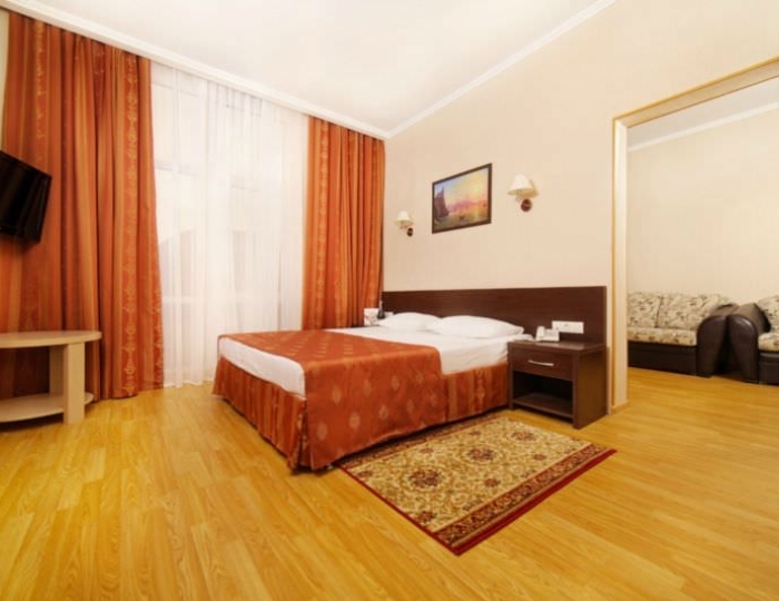 Люкс с балконом - Гостиничный комплекс «Эмеральд»