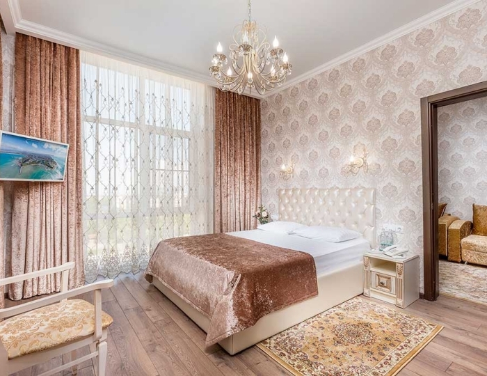 Люкс улучшенный с балконом - Гостиничный комплекс «Эмеральд»