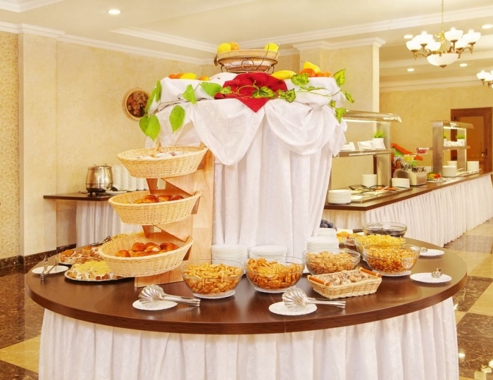 Обеденный зал «Изумрудный» - Гостиничный комплекс «Эмеральд»